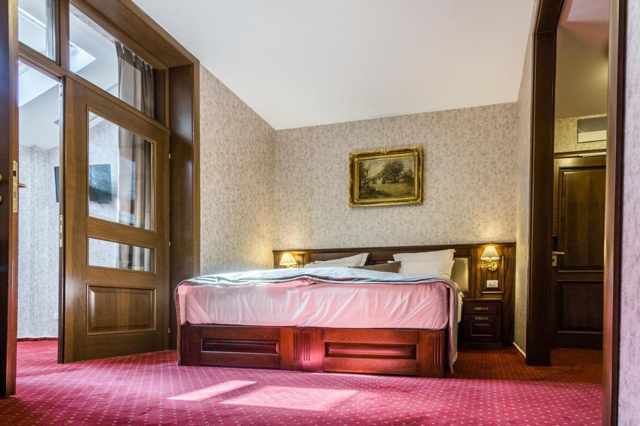 Noblesse Boutique Resort Сібіу Екстер'єр фото A room at the hotel