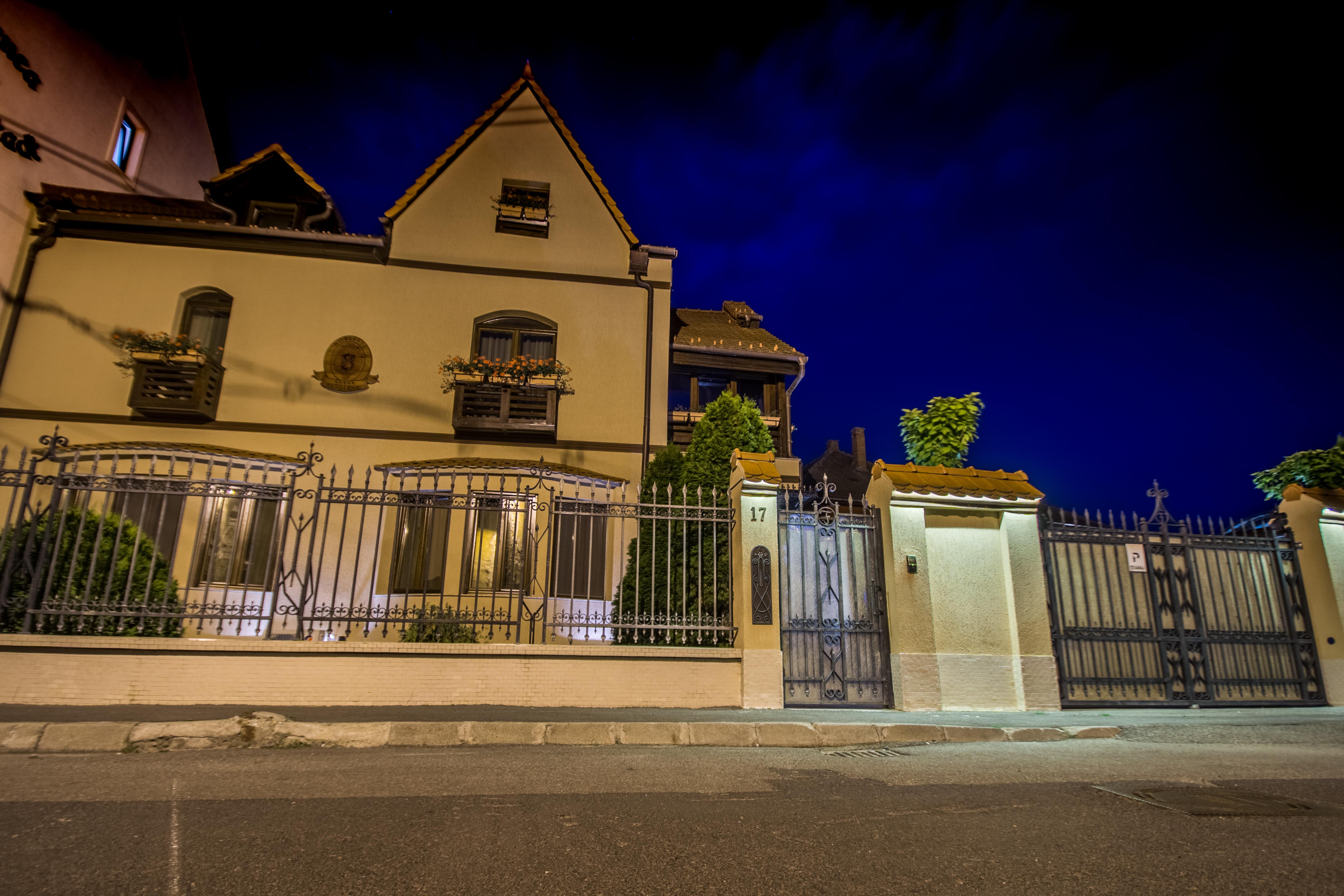 Noblesse Boutique Resort Сібіу Екстер'єр фото Embassy of the Republic of Korea in Prague
