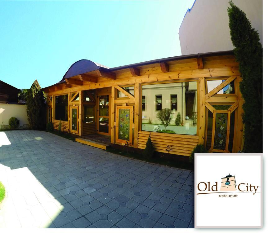 Noblesse Boutique Resort Сібіу Екстер'єр фото Old City Restaurant