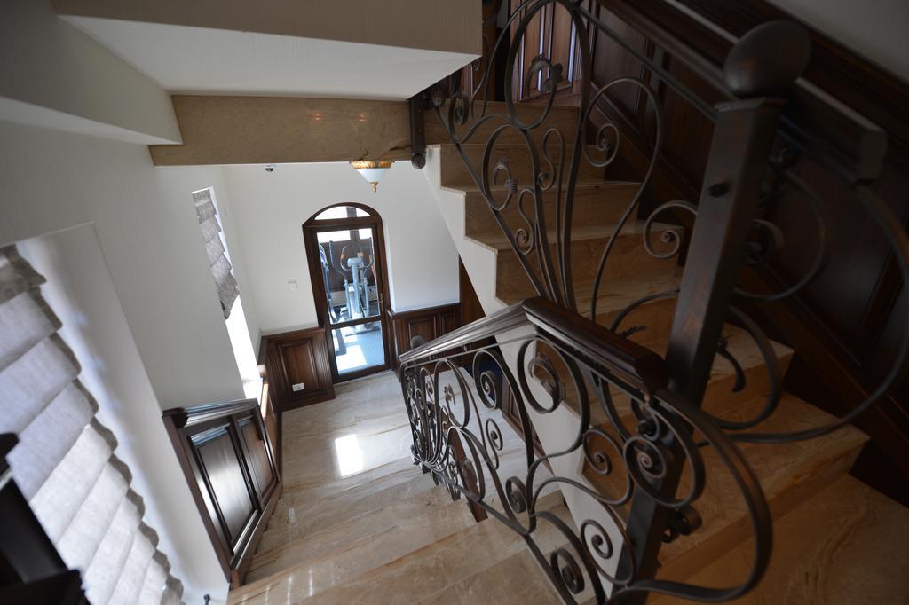 Noblesse Boutique Resort Сібіу Екстер'єр фото Interior of the villa